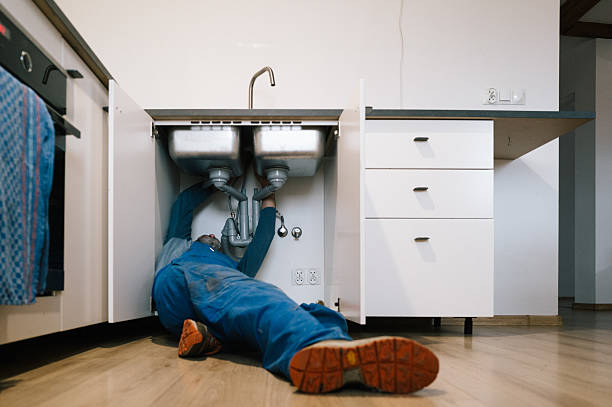 Professional Leak Detection technician working in Franklin Springs, NY